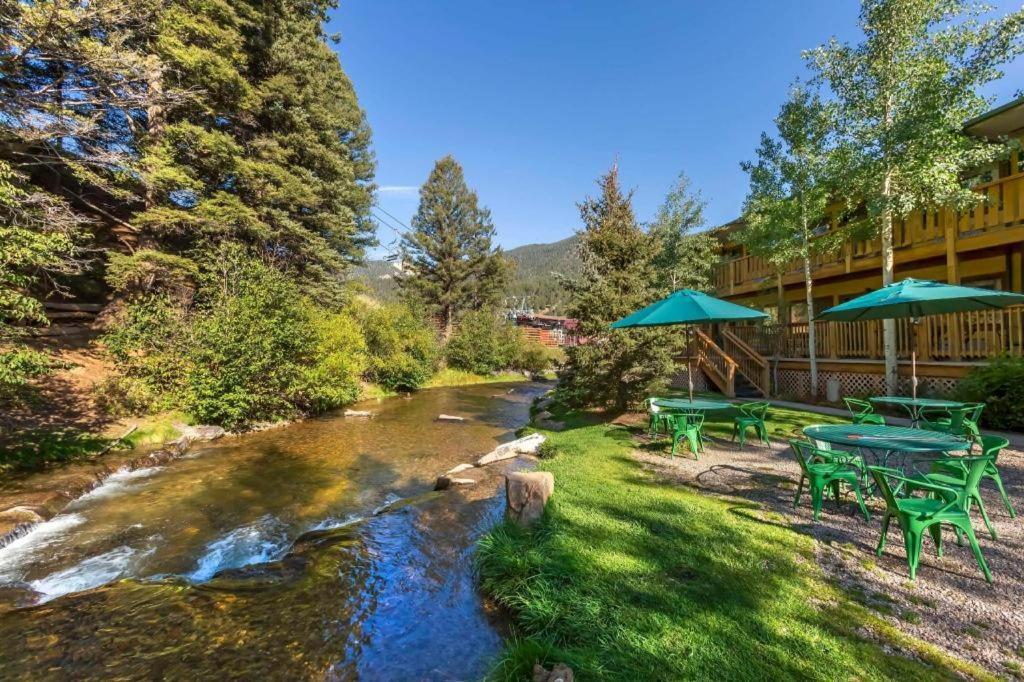 Best Western River'S Edge Red River Bagian luar foto