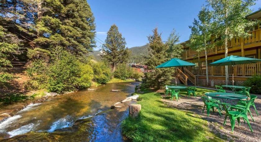 Best Western River'S Edge Red River Bagian luar foto