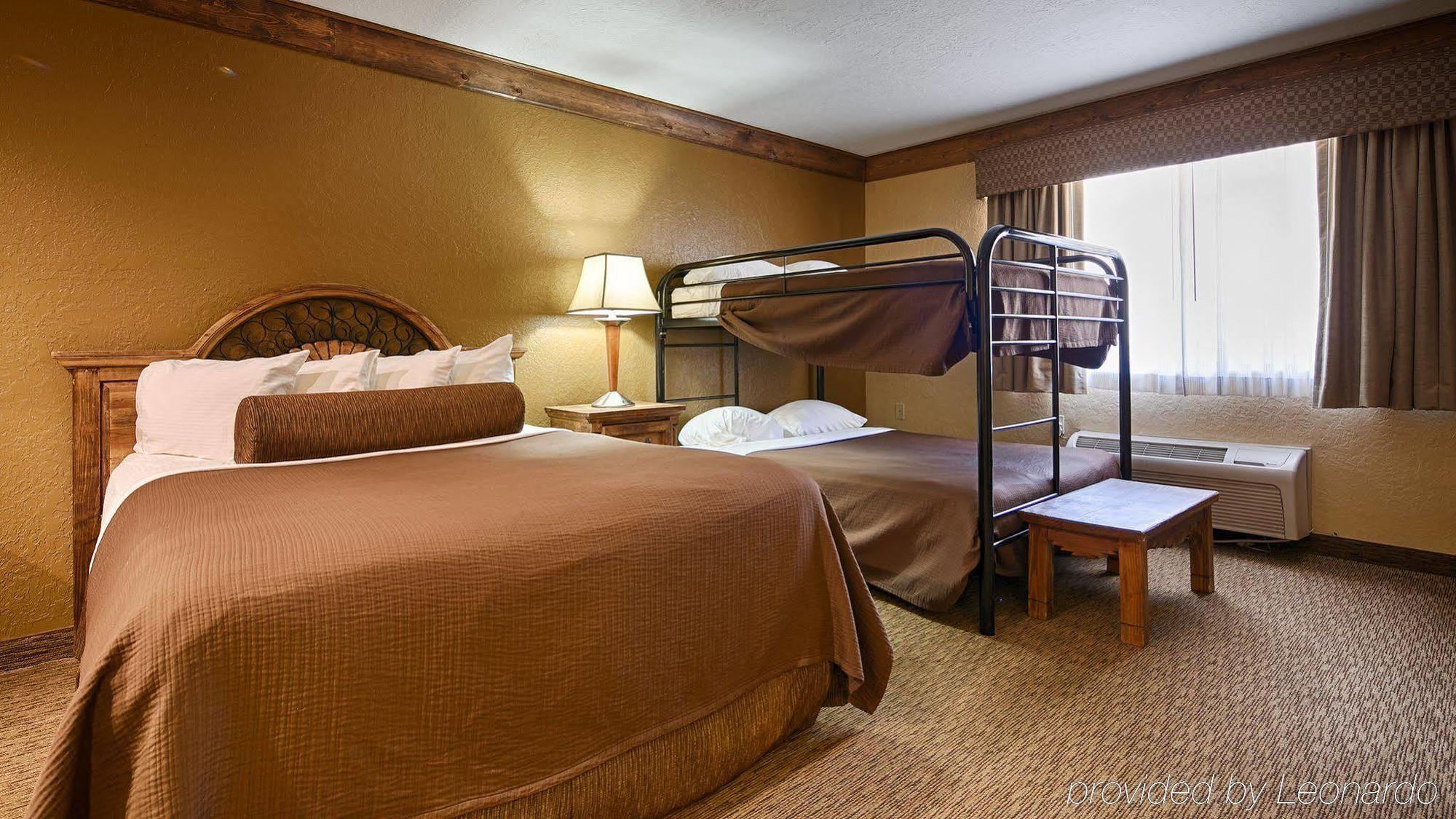 Best Western River'S Edge Red River Bagian luar foto